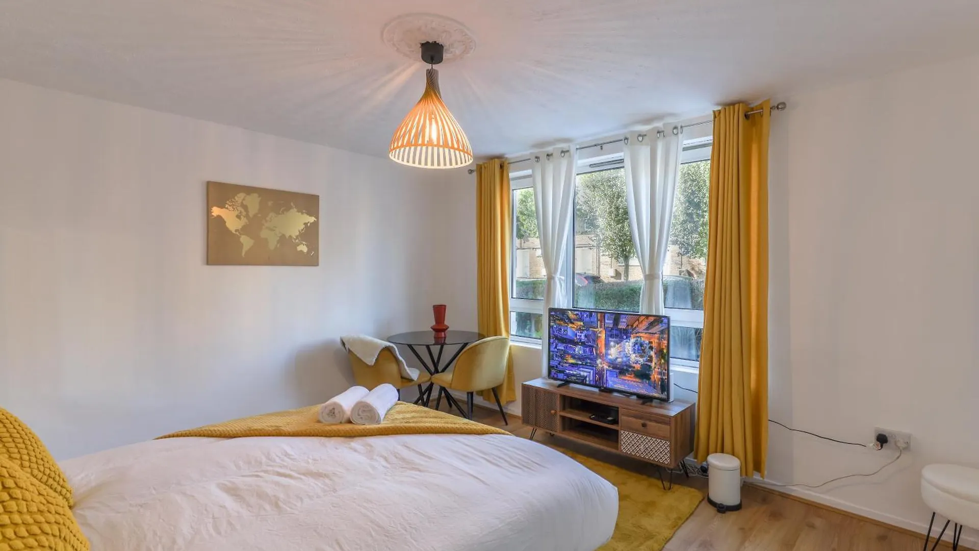 Opulent Heights Hotell London