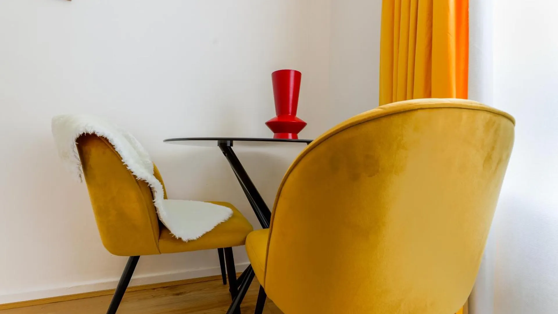 Opulent Heights Hotel London 5*,