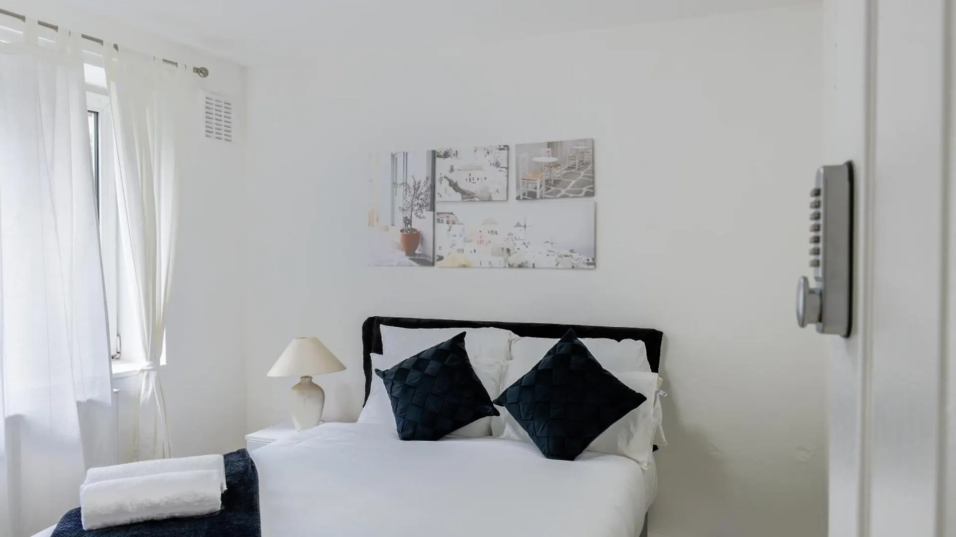 ***** Guest house Opulent Heights Hotel London United Kingdom