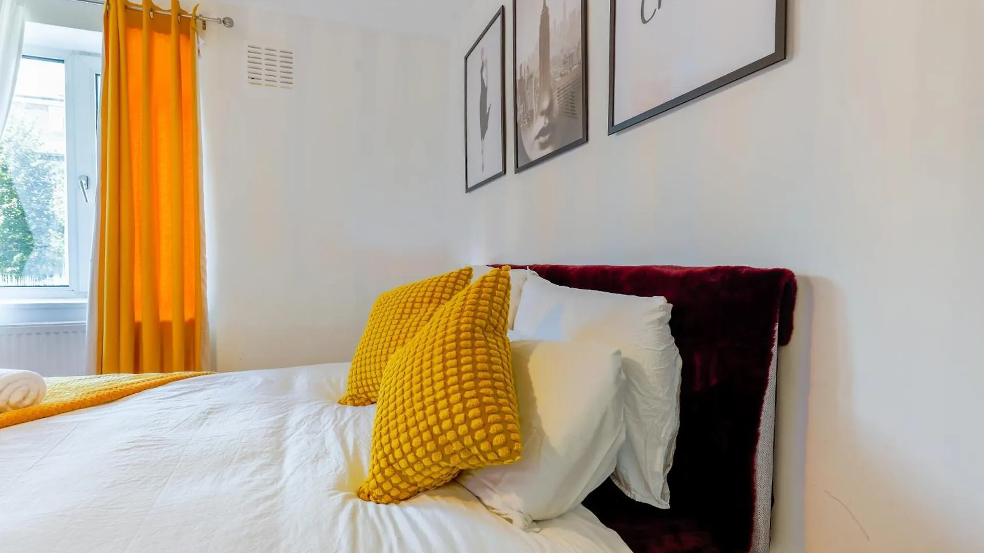 Opulent Heights Hotel London 5*,